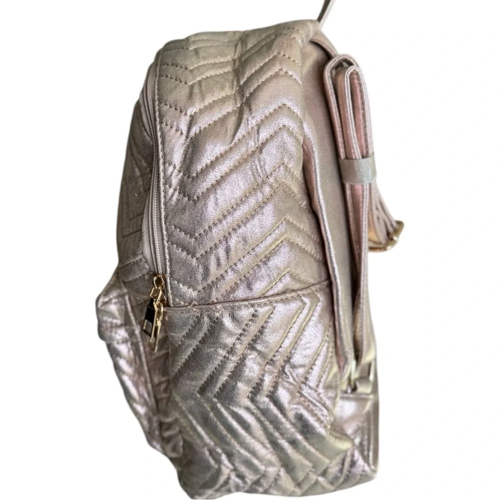 Metallic Rose Gold Chevron Pattern Backpack 3/$15 ✨